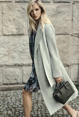 Klasyczny płaszcz z domieszką wełny