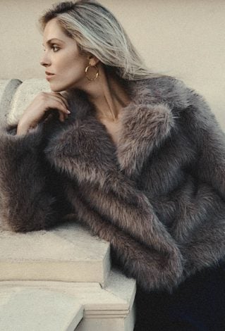 Kurtka z imitacji futra