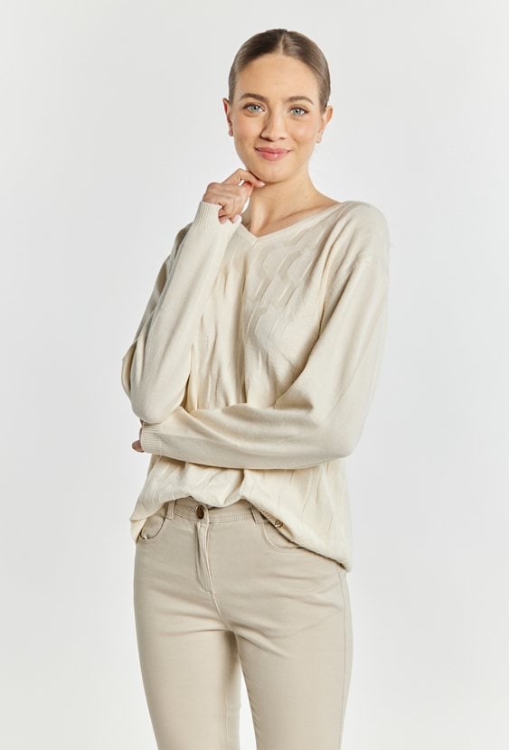 Sweter damski z delikatnym wzorem