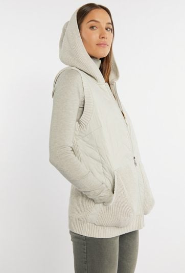 Kamizelka z kapturem