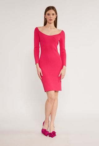 Elegancka dopasowana sukienka damska