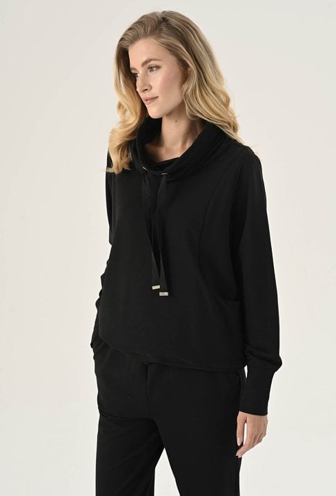 Bluza z wysokim kołnierzem