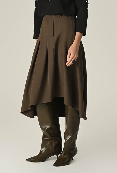 Asymetryczna plisowana spódnica