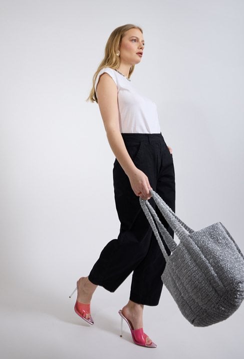 T-shirt damski z małym nadrukiem