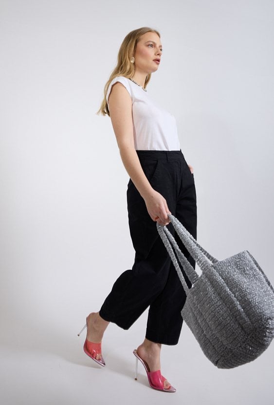 T-shirt damski z małym nadrukiem