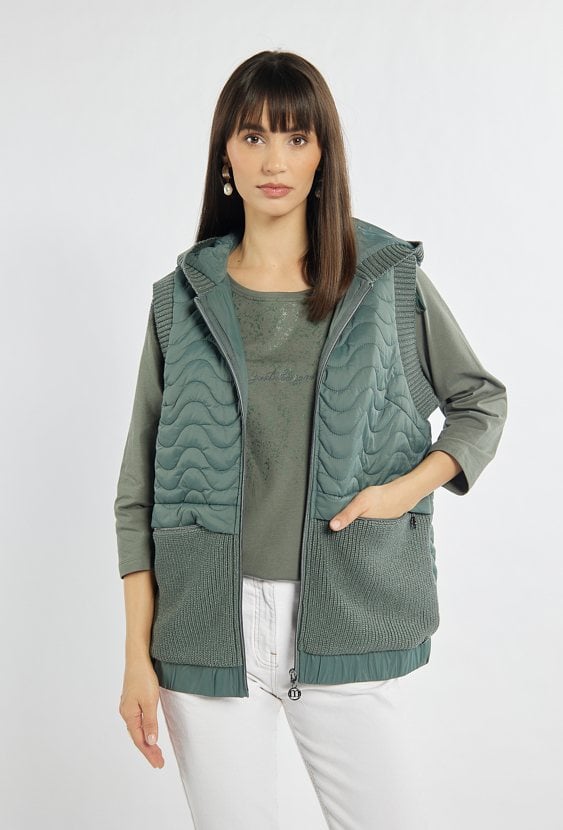 Kamizelka z kapturem