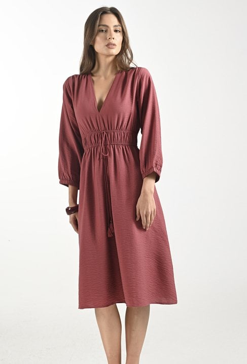 Kobieca sukienka z wiskozą