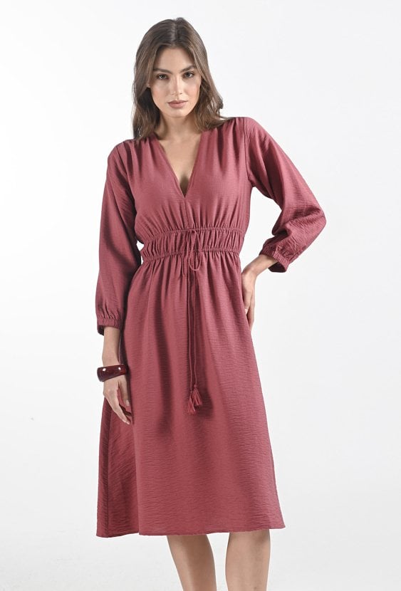 Kobieca sukienka z wiskozą