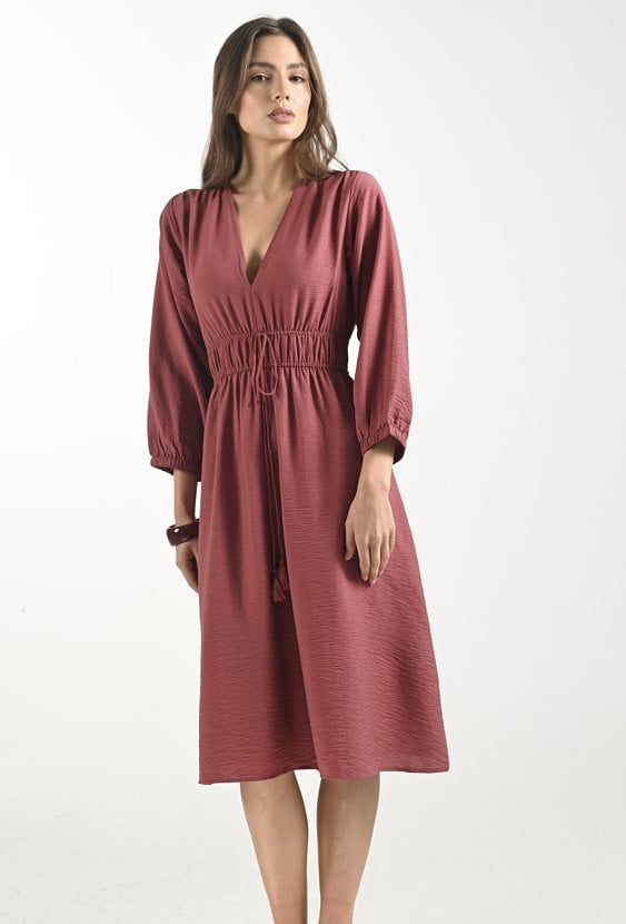 Kobieca sukienka z wiskozą