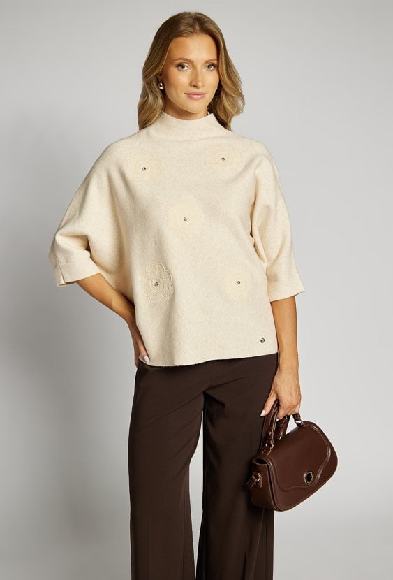 Sweter damski z haftami