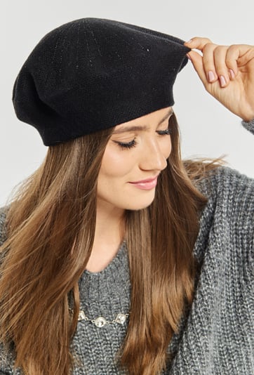 Beret damski z dżetami