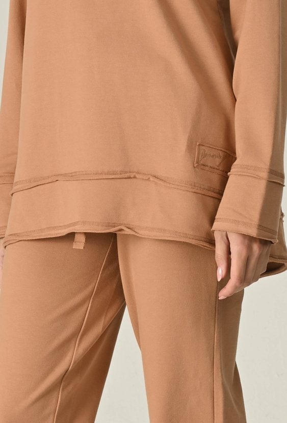 Beżowa luźna bluza z kapturem