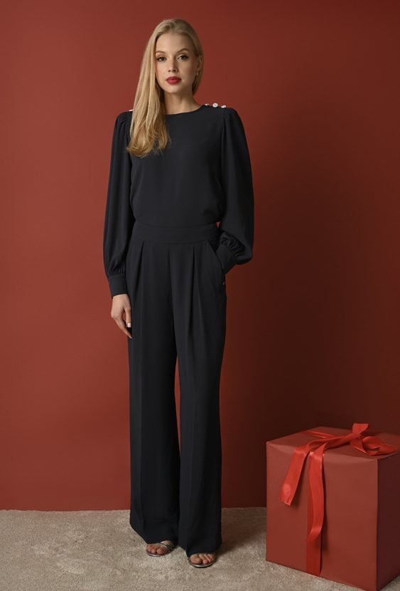 Szerokie spodnie z lejącej tkaniny