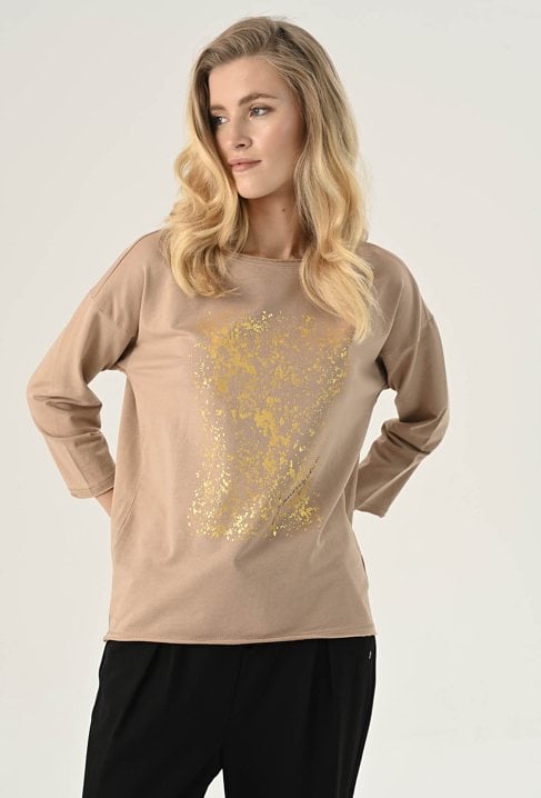 Bluza ze złotą aplikacją