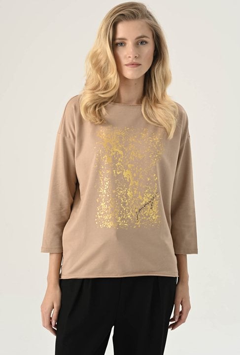 Bluza ze złotą aplikacją