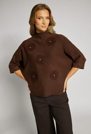 Sweter damski z haftami