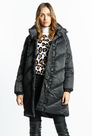 Płaszcz damski z kołnierzem