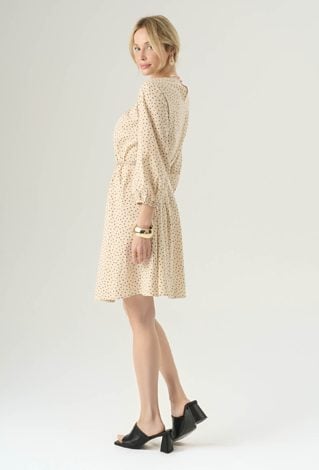 Stylowa sukienka w kropki