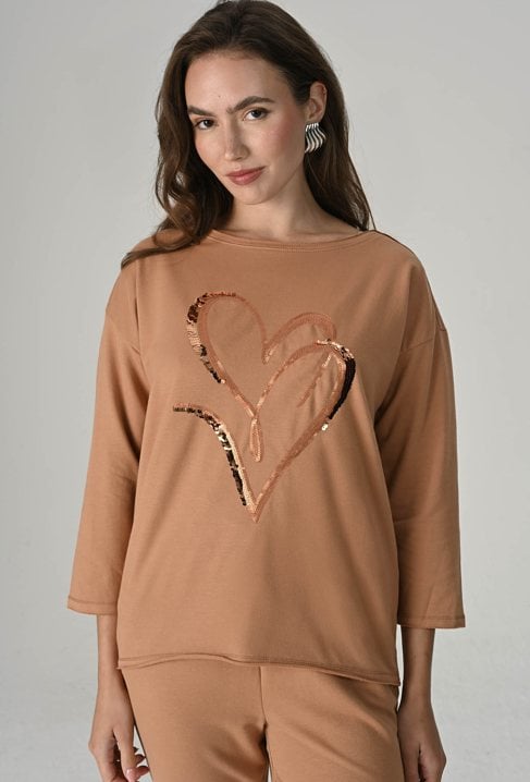 Bluza z cekinową aplikacją