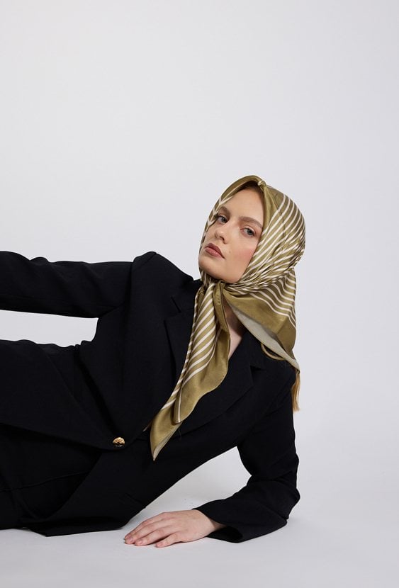 Klasyczna marynarka damska