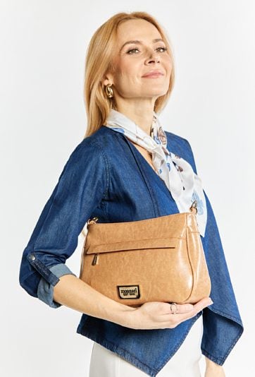 Kuferek damski z paskiem