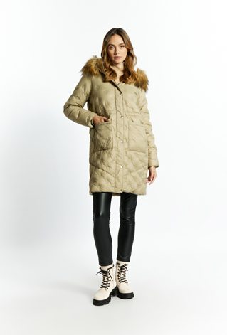 Puchowy płaszcz z pikowaniem