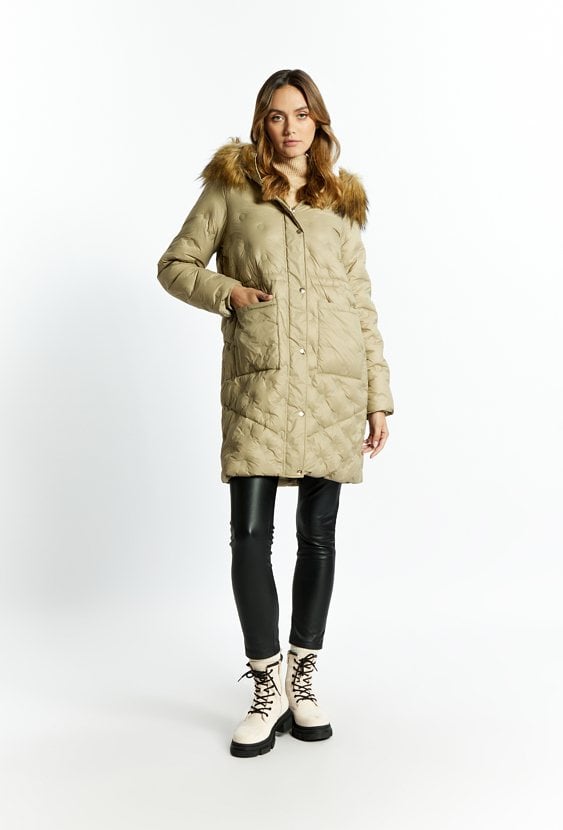 Puchowy płaszcz z pikowaniem