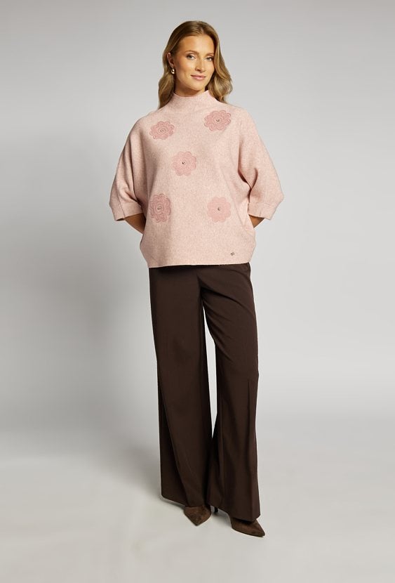 Sweter damski z haftami