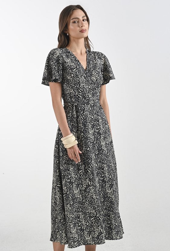 Długa kopertowa sukienka