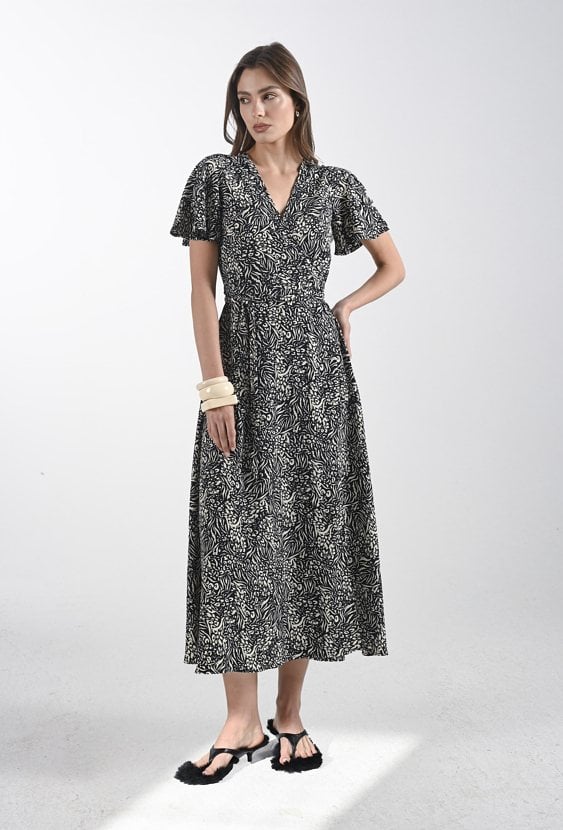 Długa kopertowa sukienka