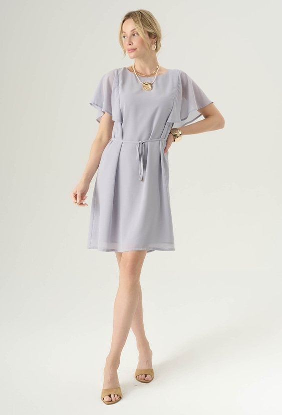 Szyfonowa sukienka z krótkim rękawem