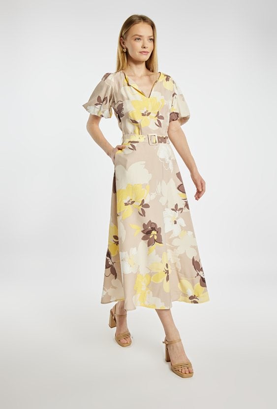 Zwiewna sukienka w kwiaty