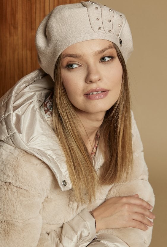 Stylowy beret damski