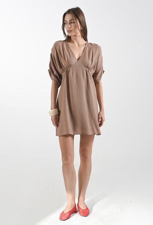 Kobieca sukienka w kolorze oliwkowym