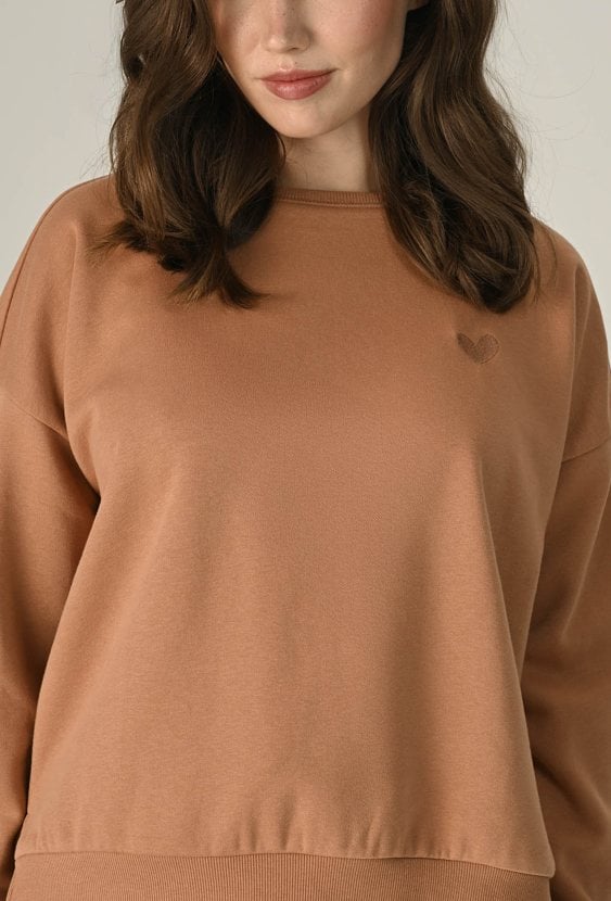 Bawełniana bluza z haftem w kształcie serca