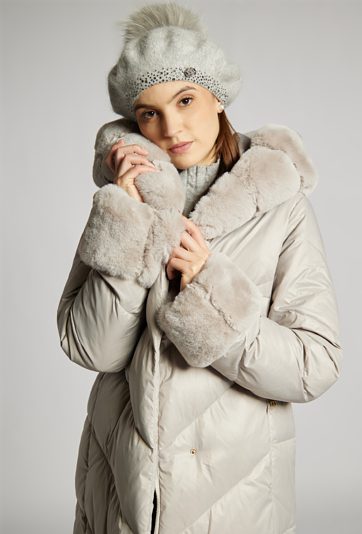 Dzianinowy beret damski