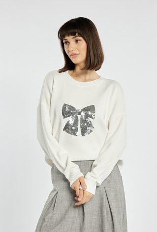 Sweter z cekinową kokardą