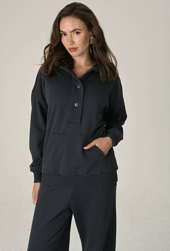 Bluza o luźnym kroju z kapturem