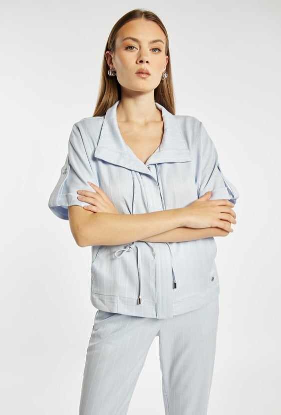 Bluza damska z delikatnym wzorem