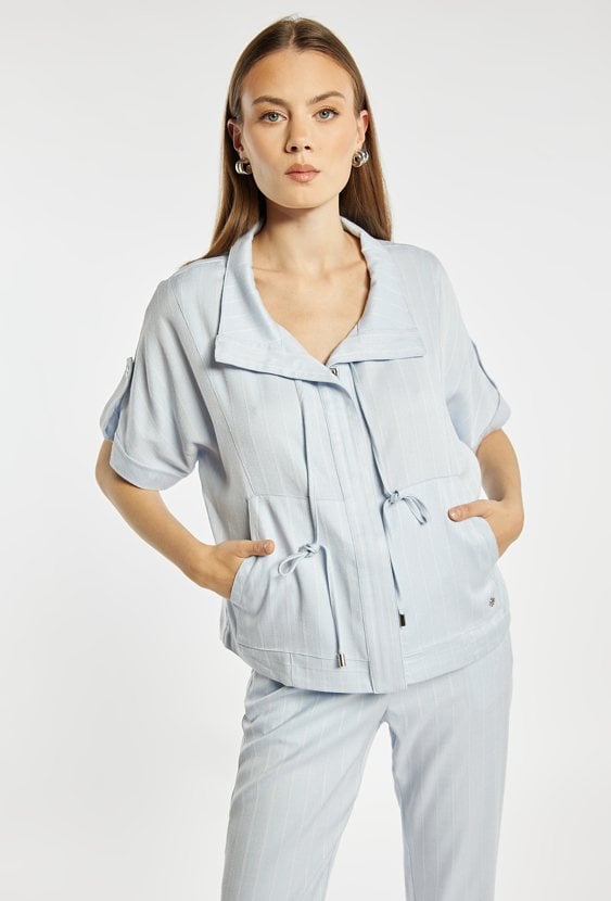 Bluza damska z delikatnym wzorem