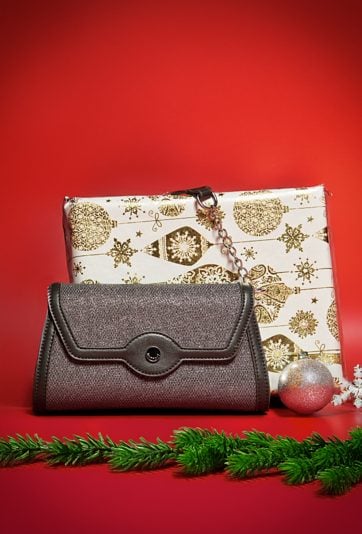 Elegancka torebka z połyskiem