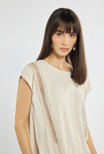 Bluzka z ażurowymi wstawkami