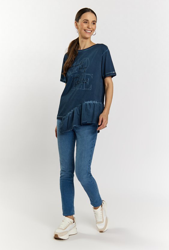 T-shirt damski z asymetryczną falbanką