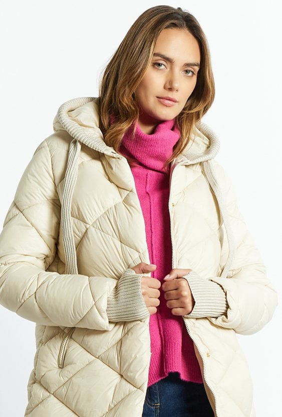 Pikowany płaszcz damski