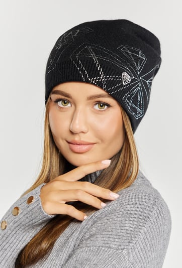 Klasyczna czapka z wzorem