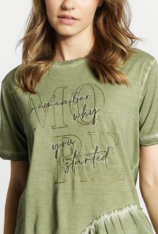 T-shirt damski z asymetryczną falbanką