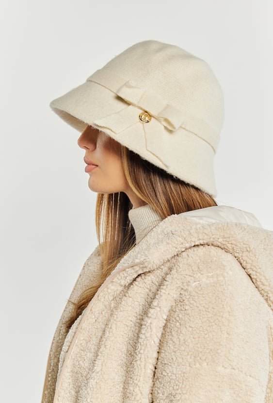 Wełniany kapelusz damski