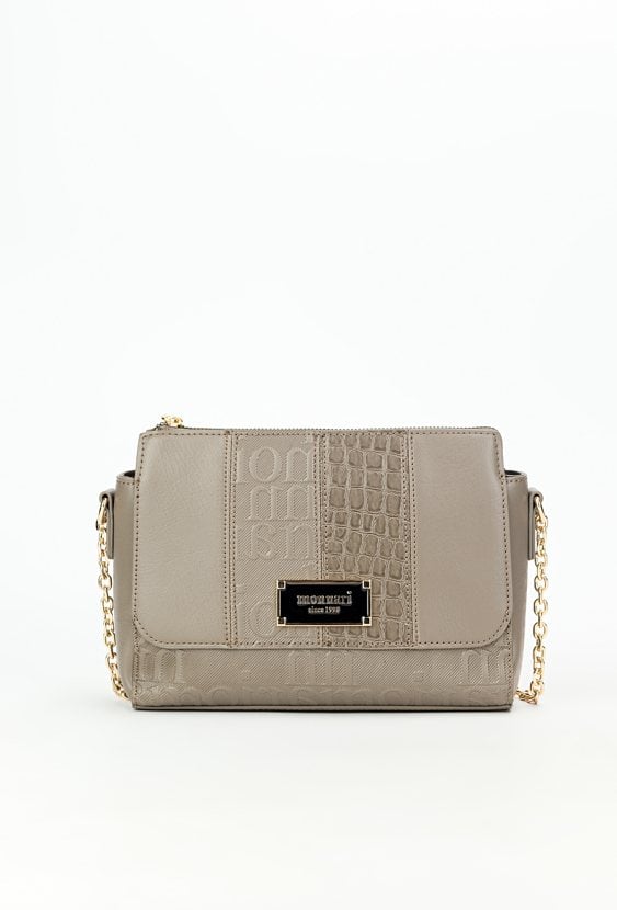 Mała torebka z paskiem