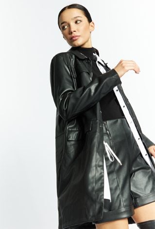 Płaszcz damski z imitacji skóry