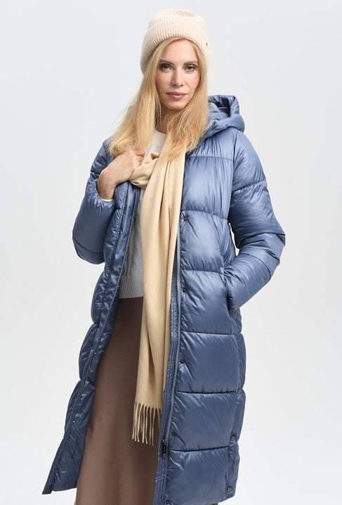 Długa pikowana kurtka z kapturem